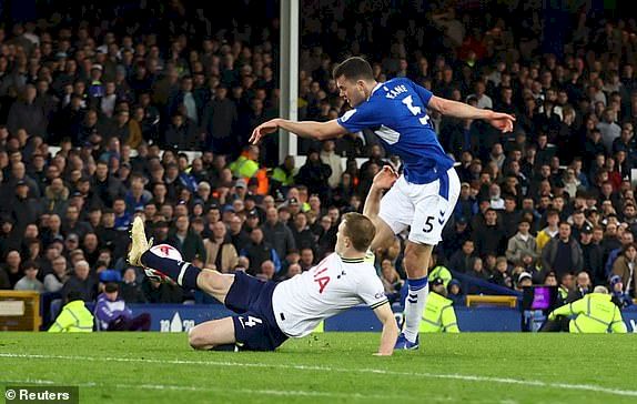 ไก่ช็อก!!!!  น.90 โดน ทอฟฟี่ ทวง 1-1