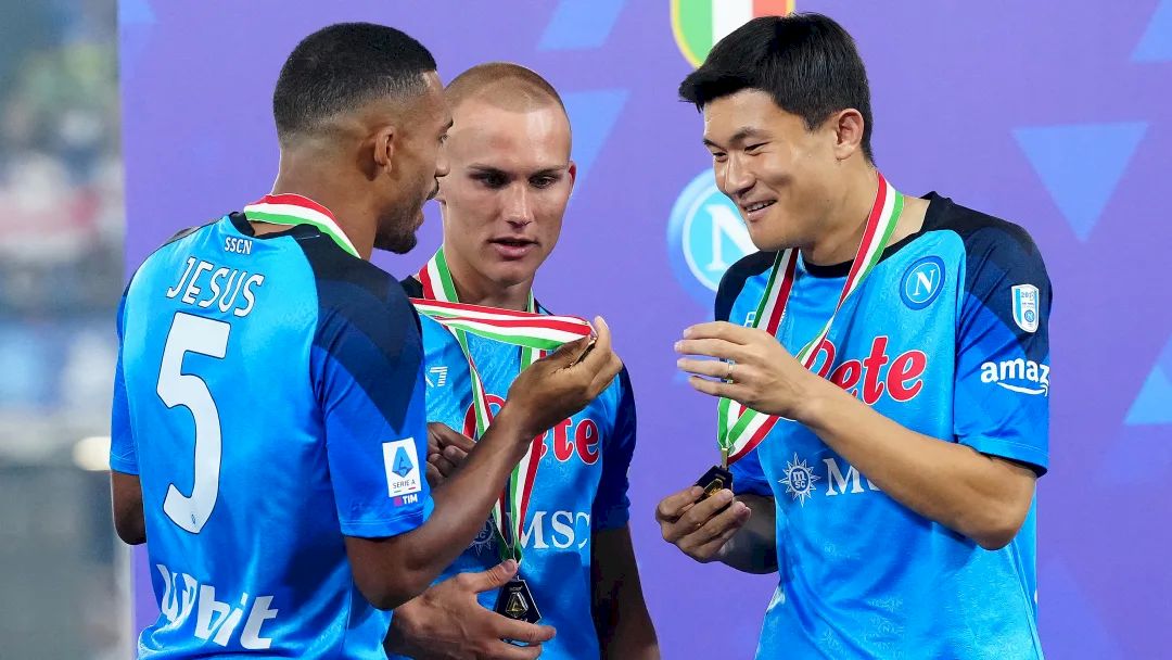 บาเยิร์น หวังปาดหน้า แมนยู เซ็น คิม มิน แจ จาก นาโปลี