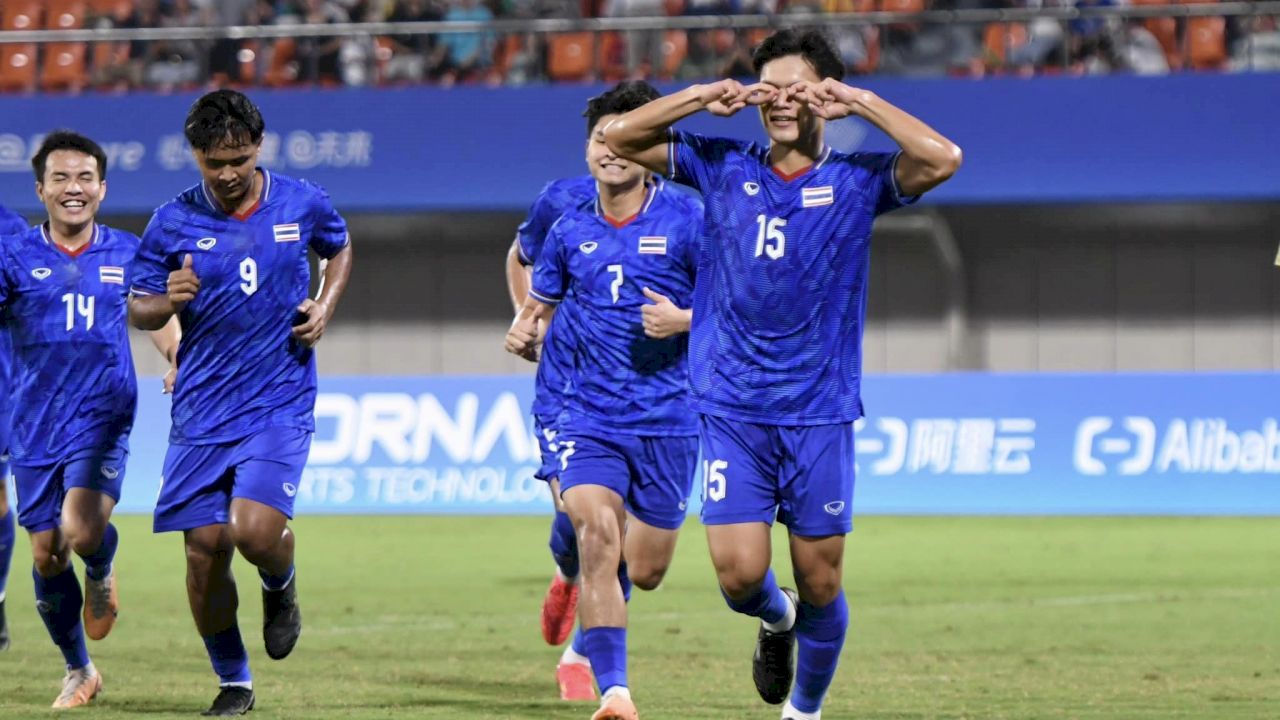 แพ้ แต่ได้ไปต่อ!! ทีมชาติไทย เอเชี่ยนเกม เสมอทีมชาติคูเวต 1 : 1 แต่ดวงยังแข็ง