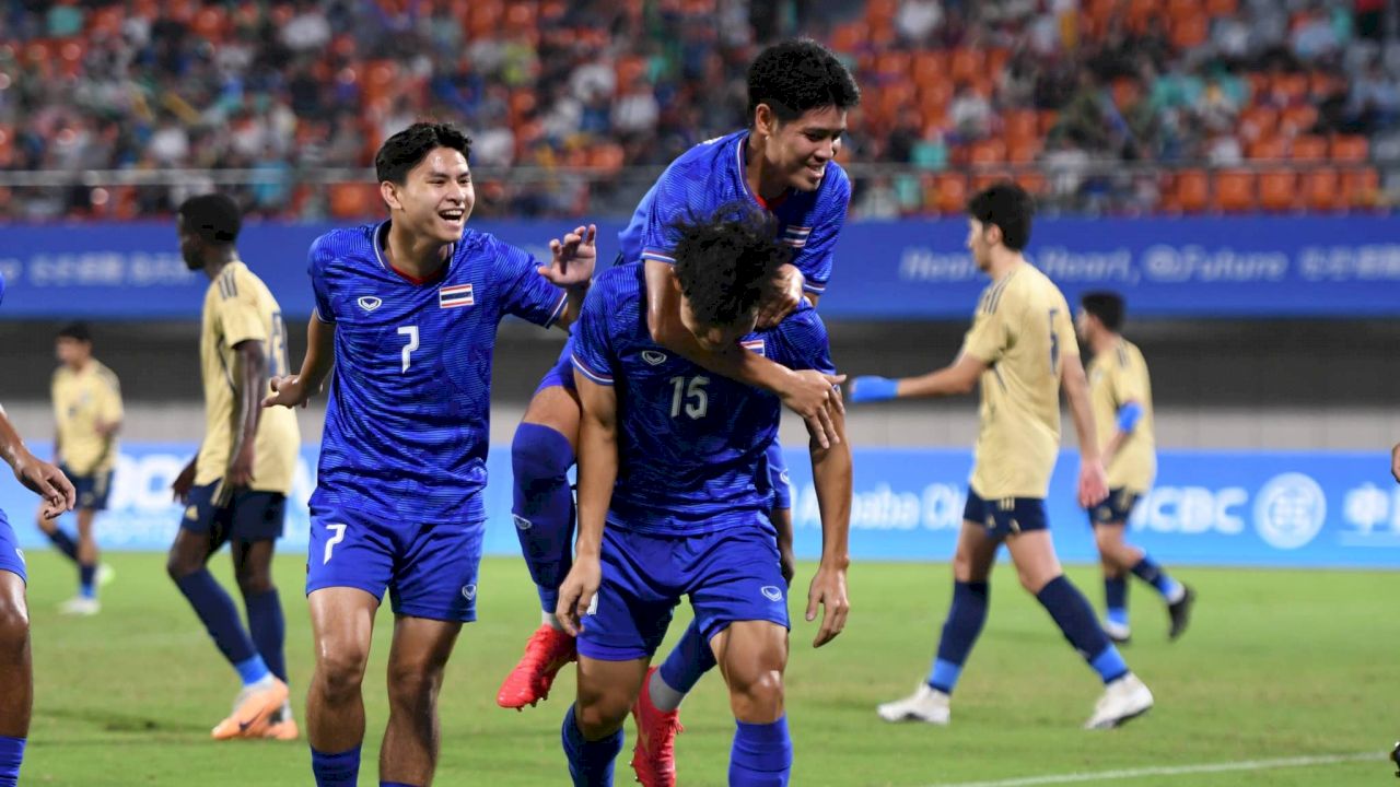 แพ้ แต่ได้ไปต่อ!! ทีมชาติไทย เอเชี่ยนเกม เสมอทีมชาติคูเวต 1 : 1 แต่ดวงยังแข็ง