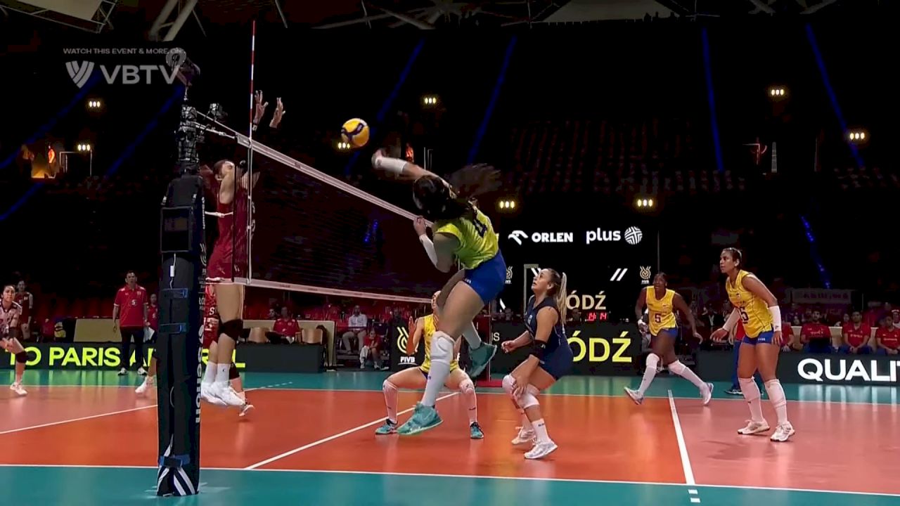 ชนะ 4 นัดรวด!!!! นักตบลูกยางสาวทีมชาติไทย ชนะ ทีมชาติโคลอมเบีย 3 :1 เซต  ปิดฉากคัดโอลิมปิกอย่างสวยงาม