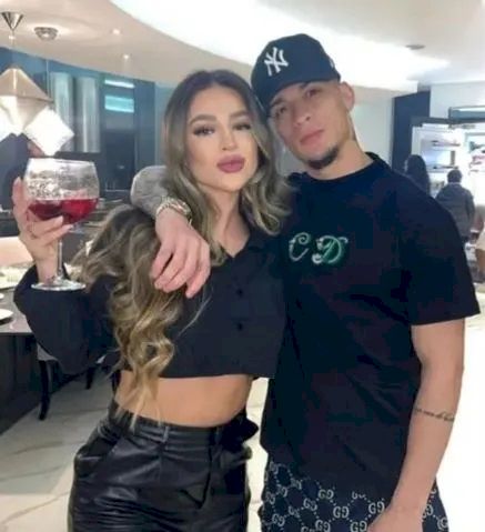 บินกลับแมนเชสเตอร์!! แอนโทนี่ สตาร์ดังชาวบราซิเลี่ยน ของแมนฯ ยูไนเต็ด บินกลับมาอังกฤษแล้ว