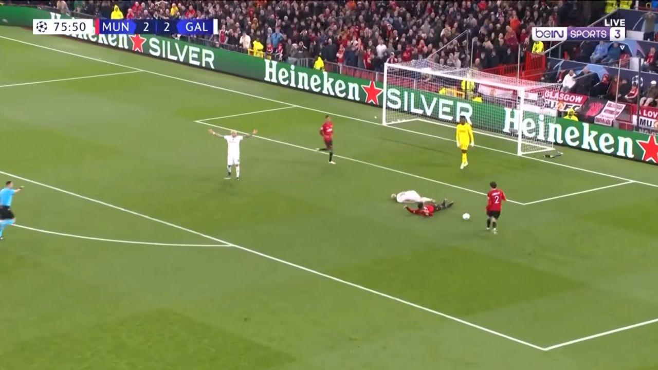 "เขาดีพอที่จะเป็นผู้รักษาประตูระดับโลก!!"  ถึงจะพลาดซ้ำซาก แต่ เทนฮาร์กยังไว้ใจ โอนาน่า