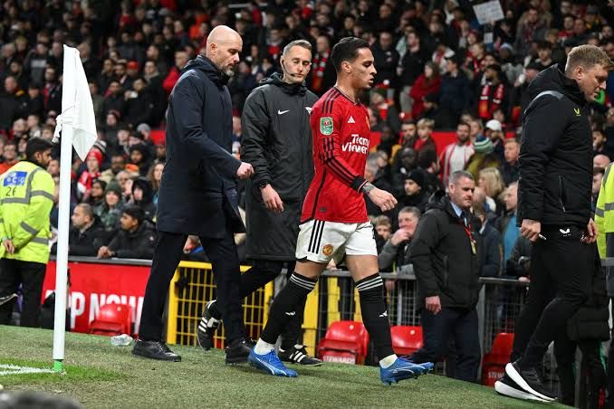 แมนยู ร่วงคาบ้าน!!  พ่าย นิวคาสเซิ่ล ตกรอบคาราบาวคัพ