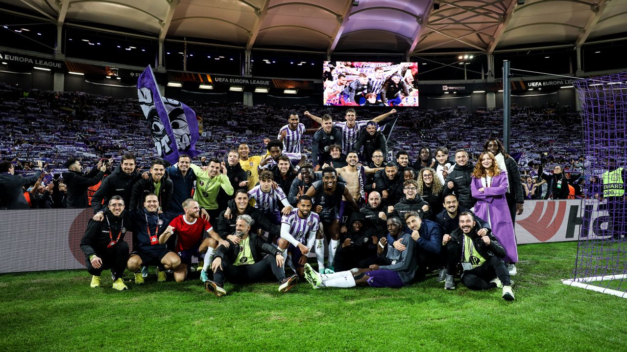 หงส์ช้ำ ถูกตูลูส ขย้ำ 3 - 2  แต่ยังนำฝูง