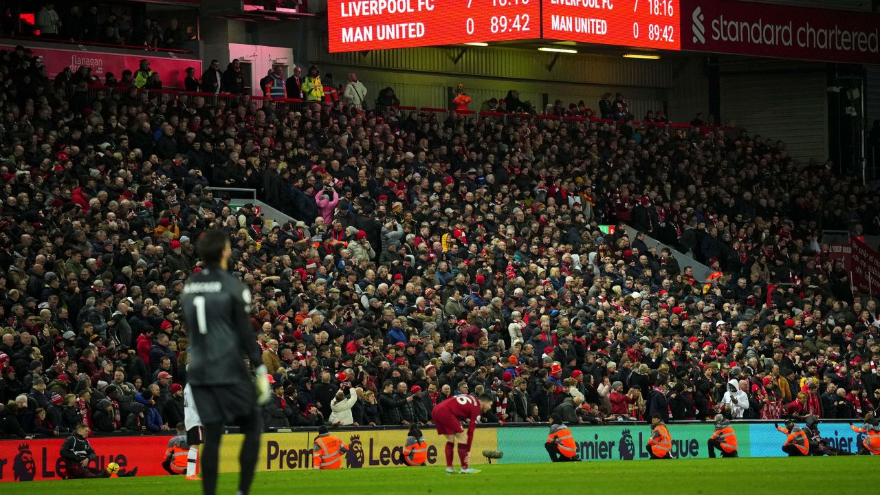 ใครๆก็ไม่รักผี! เหล่ากูรูเทใจ หงส์ สวดส่ง ผี คืนหลุม