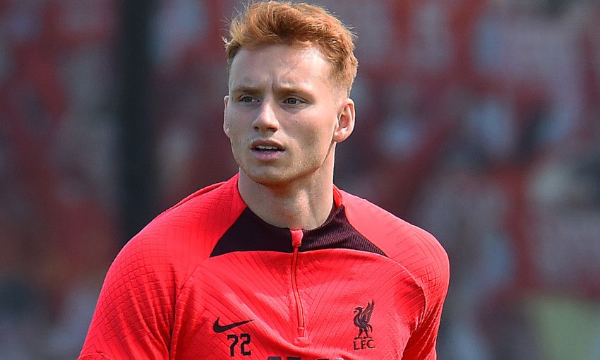 หงส์ประเมิน 'ฟาน เดน เบิร์ก' 20 ลป.แต่รอ 'สล็อต' ตัดสินใจ