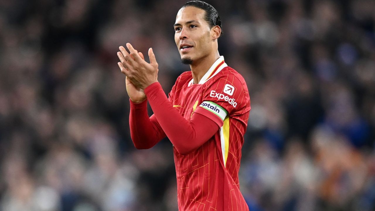 'ฟาน ไดจ์ค' ยอมรับ 'สัญญาฉบับใหม่กับลิเวอร์พูล' ยังไม่ชัด