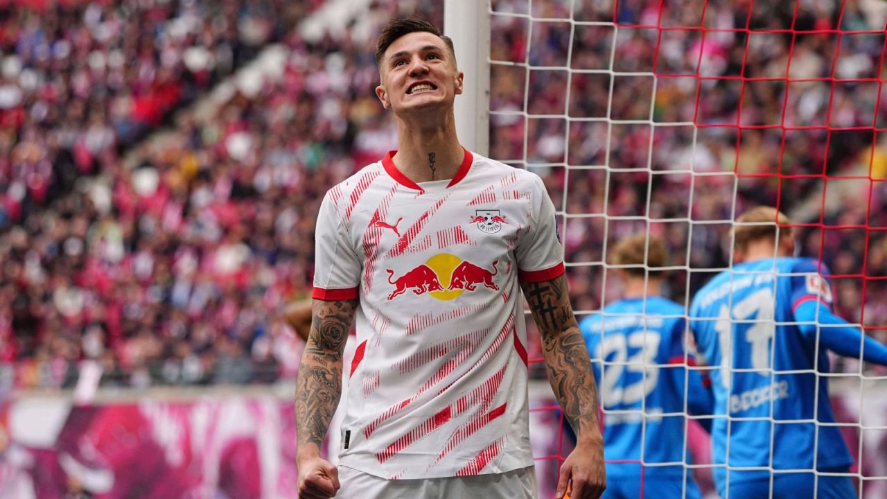 อัล-ฮิลาลล็อกเป้า! สนคว้า 'เซสโก้' ก่อนลุย 'คลับเวิลด์คัพ'