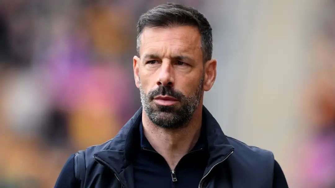 เลสเตอร์แยกทาง ฟาน นิสเตลรอย หลังทีมตกชั้น