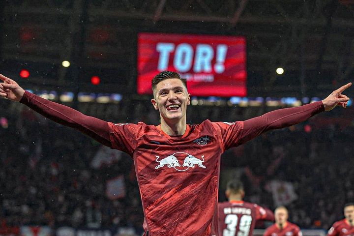 เชชโก้ ลุยผี! คว้าหัวหอกสโลวีเนีย 74 ล้านปอนด์