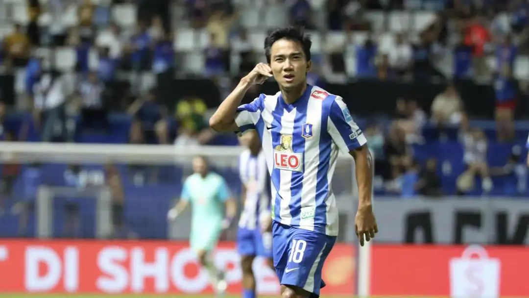 โทรหาใคร! ชนาธิป เล่าที่มาท่าดีใจยกหู