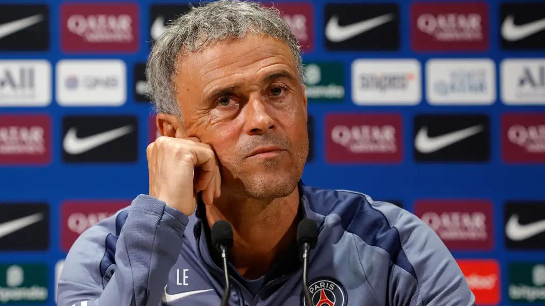 โชคร้าย! “เอนริเก้” จักรยานล้มกระดูกไหปลาร้าหัก