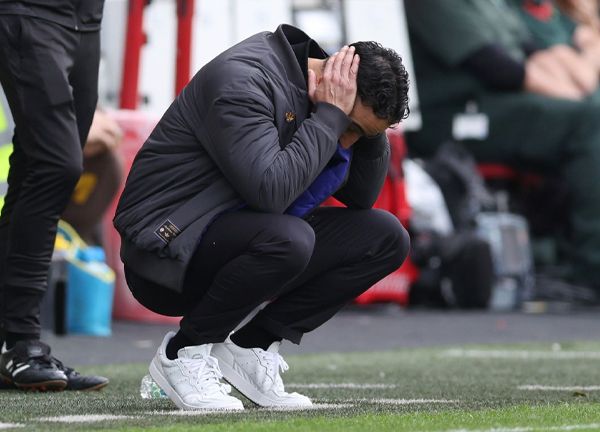 เซอร์จิมยังไม่ขยับ เก้าอี้อโมริมยังมั่นคง