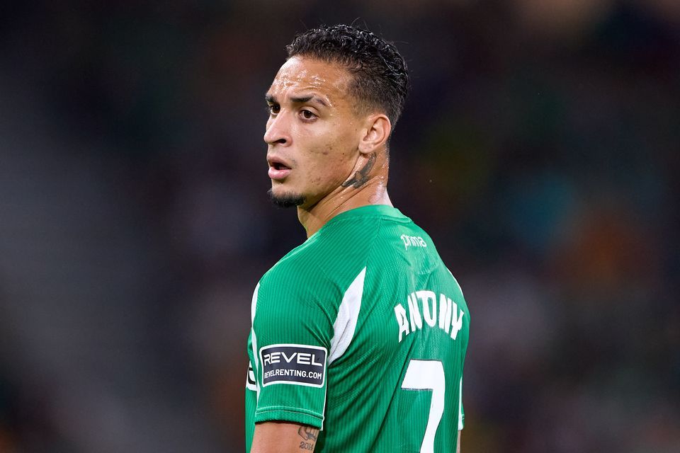 “เกือบไม่ได้กลับเบติส!” อันโตนีเผย บาเยิร์นโทรจีบวินาทีสุดท้าย