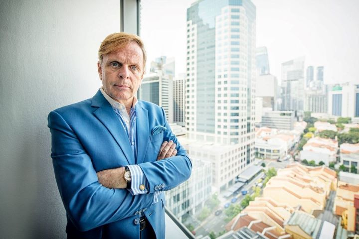 มหาเศรษฐีใจถึง เสนอสปอนเซอร์ก้อนโตช่วยผีแดง