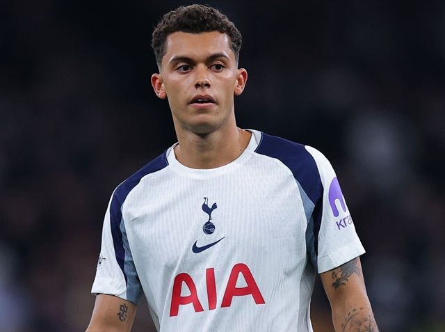 ‘เบรนแนน จอห์นสัน’ จ่อซบพาเลซ ค่าตัว 35 ล้านปอนด์