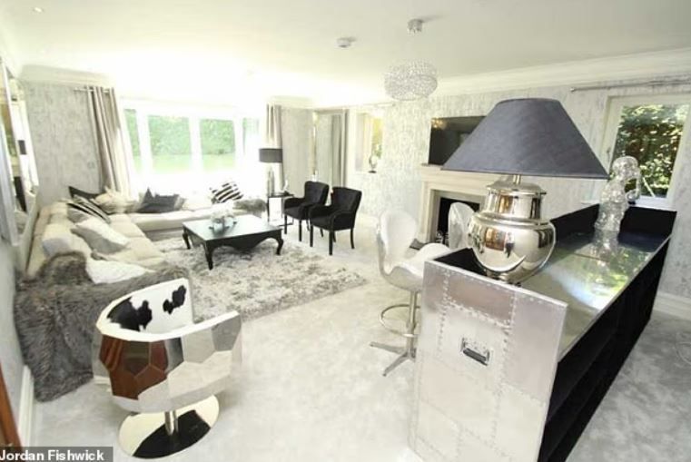 เปิดบ้านหลังงามอโมริม มูลค่า 1.2 ล้านปอนด์