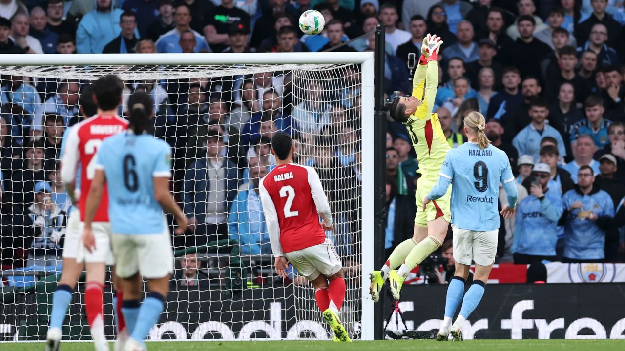 เร้ดแนปป์ชี้ อาร์เตต้าควรรับผิดชอบเลือกประตูพลาด