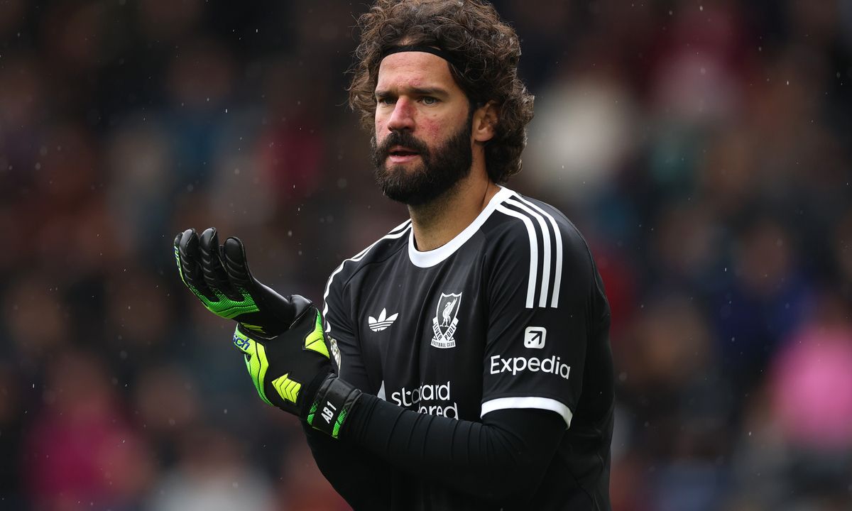 ยูเวนตุสเตรียมประเคนสัญญา 3 ปี ล่อใจ 'อลิสซอน' คืนถิ่นกัลโช่