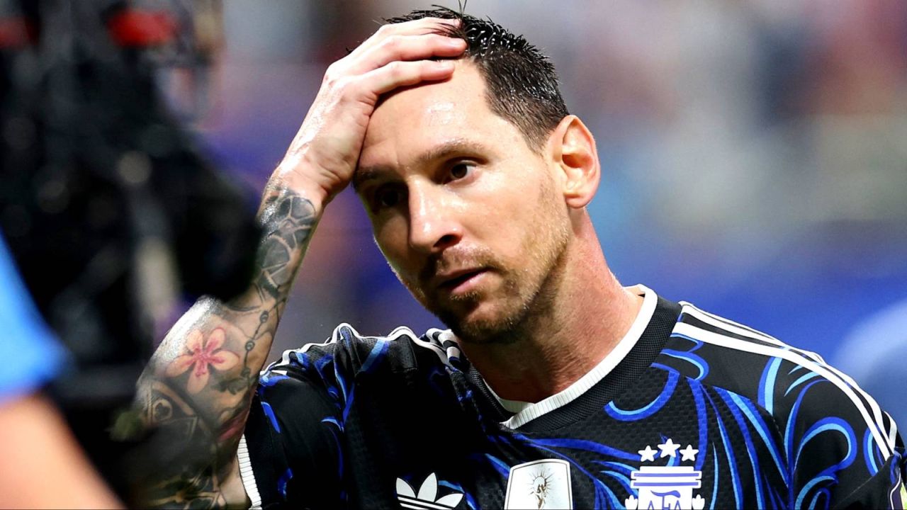 'อิเนียสต้า' เผย! เล่นกับ 'เมสซี' 488 นัด ยัง 'หยุดไม่ได้' — แต่ 'สเปน' ไม่กลัว