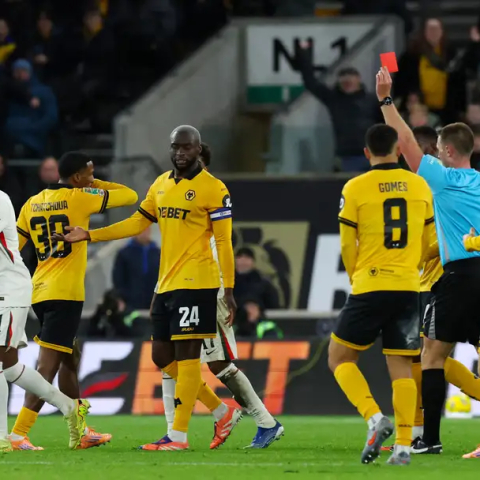 มาเรสก้าฉุนจัด ดีแล็ปโดนใบแดงไม่จำเป็น