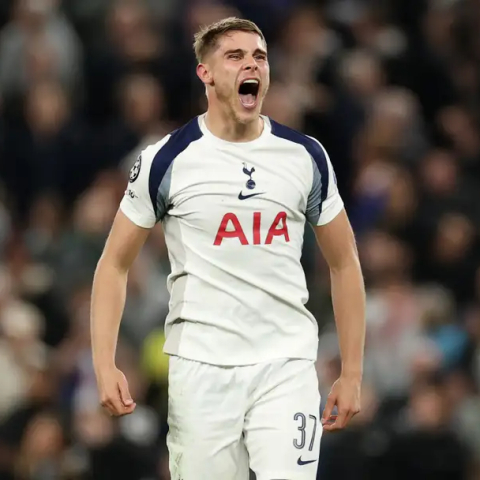 ดูวิเคราะห์ แฟรงค์ทึ่งลูกยิง “ฟาน เดอ เฟน” โซโล่เดี่ยวสุดเหลือเชื่อ