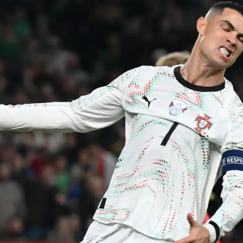 ดูวิเคราะห์ ฮัลล์กริมส์สันสวนกลับโรนัลโด้ หลังถูกกล่าวหาว่ากดดันผู้ตัดสิน