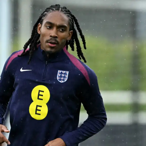 ดูวิเคราะห์ ทูเคิลไม่สบายใจ “สเปนซ์” เมินกุนซือคู่แข่ง