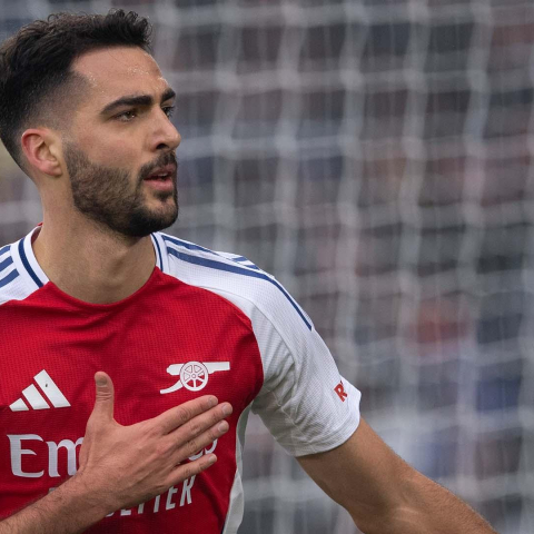 ดูวิเคราะห์ เสียงเตือนจากตำนาน! 'เมอร์สัน' ชี้ชัด! อาร์เซน่อล 'ไม่ได้แชมป์ลีกแน่' ถ้ายังใช้ 'เมรีโน่' ยืนหอกตัวเป้า!