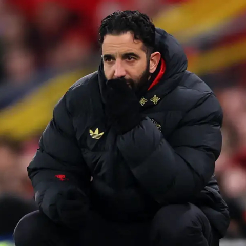 ดูวิเคราะห์ เนวิลล์จวกอโมริมเปลี่ยนกลับไปเล่นหลังสาม