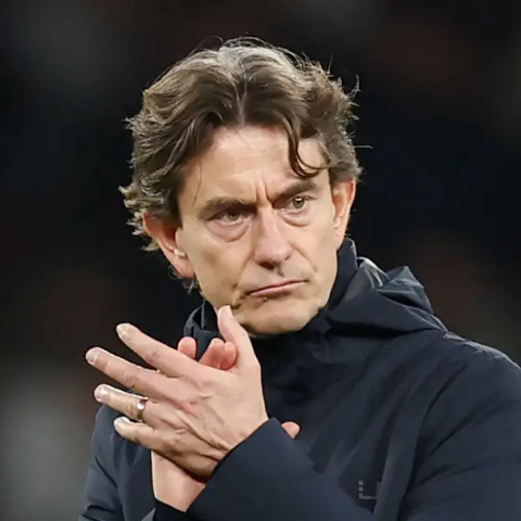 ดูวิเคราะห์ ไก่เหลือแข้งเอาท์ฟิลด์พร้อมใช้งานเพียง 11 คน