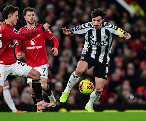 ซิมป์สันแนะทีมเก่าคว้าตัวโตนาลี มองเหมาะเป็นตัวแทนระยะยาว