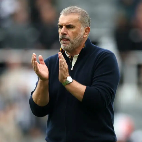 ดูวิเคราะห์ ปอสเตโคกลูสับแนวทางไก่ หาใช่ทีมใหญ่ไม่