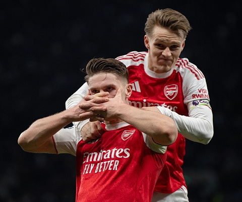 ดูวิเคราะห์ พอตเตอร์ย้ำเชื่อมั่นเยอเคเรส โดนวิจารณ์เป็นเรื่องปกติ