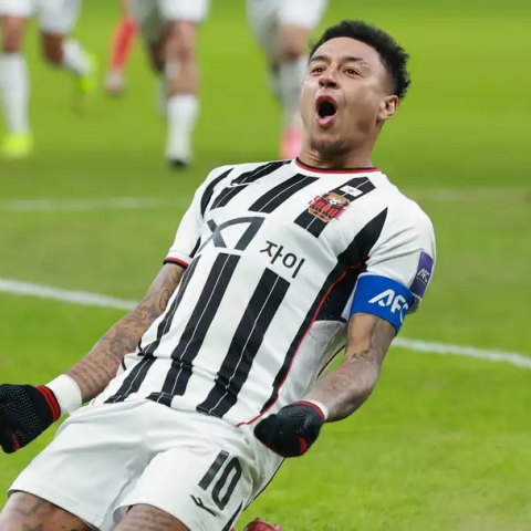 ดูวิเคราะห์ ลินการ์ดย้ายร่วมทัพโครินเธียนส์ แบบไร้ค่าตัว