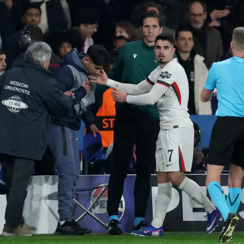 ดูวิเคราะห์ เนโต้ขอโทษเด็กเก็บบอล หลังอารมณ์เดือดในเกมพ่ายปารีส