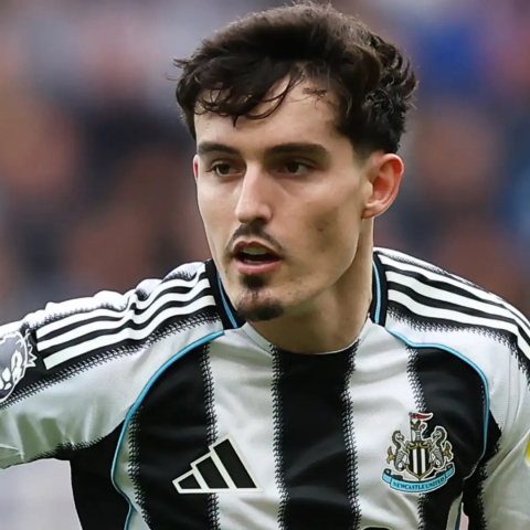 ดูวิเคราะห์ ปืนใหญ่ล็อคเป้า! อาร์เซน่อลจ่อทุ่ม 60 ล้านปอนด์ล่า 'ลิฟราเมนโต้' เสริมแกร่งแบ็กขวา