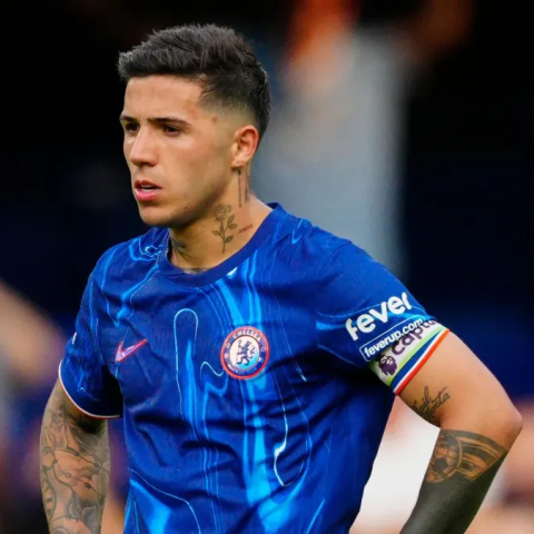 ดูวิเคราะห์ เชลซีสั่งแบนเอ็นโซ 2 นัด หลังปากพาซวย