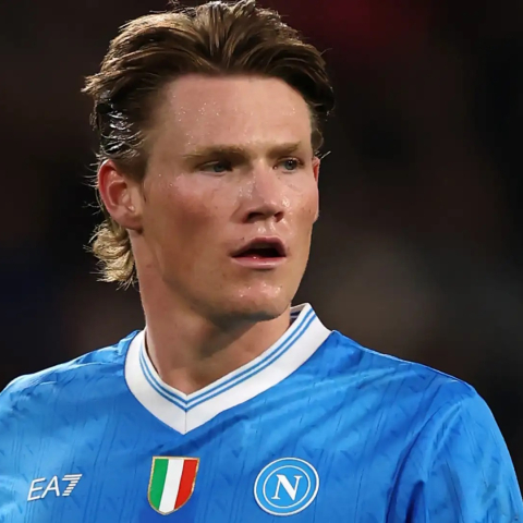 ดูวิเคราะห์ "พลาดแบบไม่น่าให้อภัย!" มาเตราซซี่ งงตาแตก แมนยูปล่อย 'แม็คโทมิเนย์' ราคามิตรภาพ