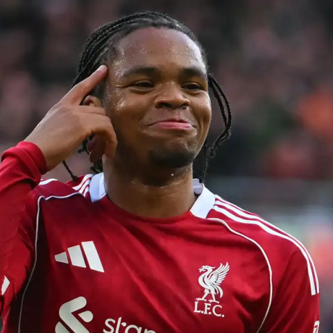 ชล็อตยกย่องเอ็นกูโมฮา ลุ้นยึดตัวจริงดวลเปแอสเช