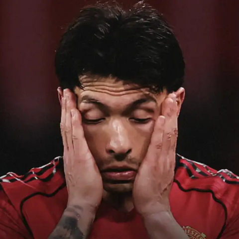 ดูวิเคราะห์ คาร์ริคจวกยับใบแดงมาร์ติเนซ เบาหวิว